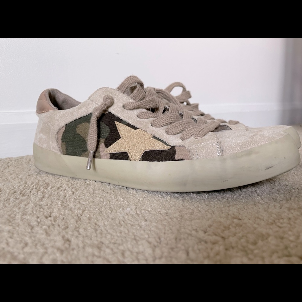 Talulah Star Camo Sneaker